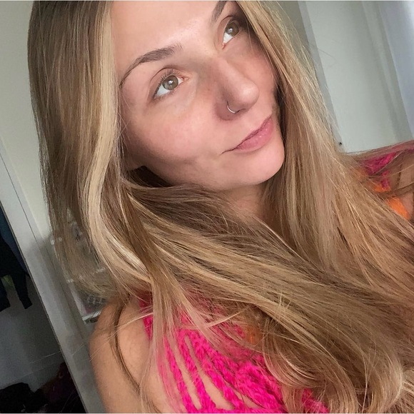 Meet your Posher, Laurie - Picture 1 of 1